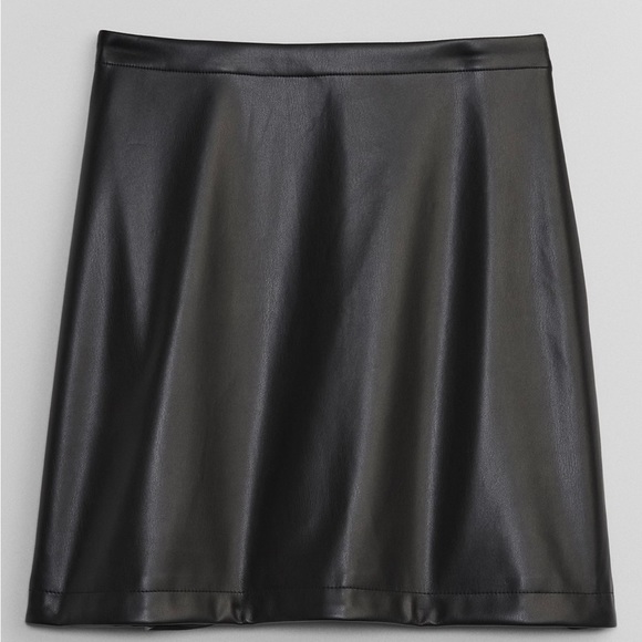 Vegan-Leather Mini Skirt - Picture 5 of 6